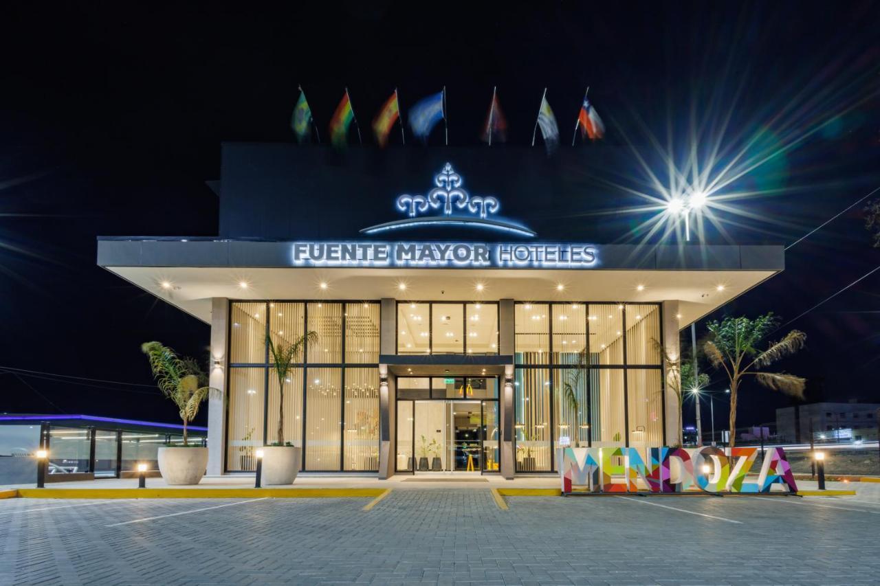 Fuente Mayor Hotel Terminal Mendoza Zewnętrze zdjęcie