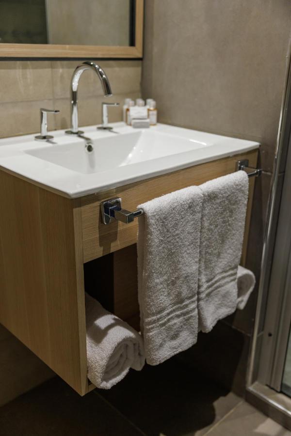 Fuente Mayor Hotel Terminal Mendoza Zewnętrze zdjęcie