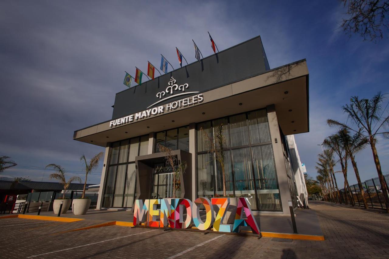 Fuente Mayor Hotel Terminal Mendoza Zewnętrze zdjęcie