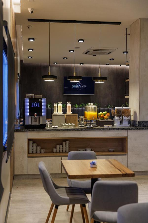 Fuente Mayor Hotel Terminal Mendoza Zewnętrze zdjęcie